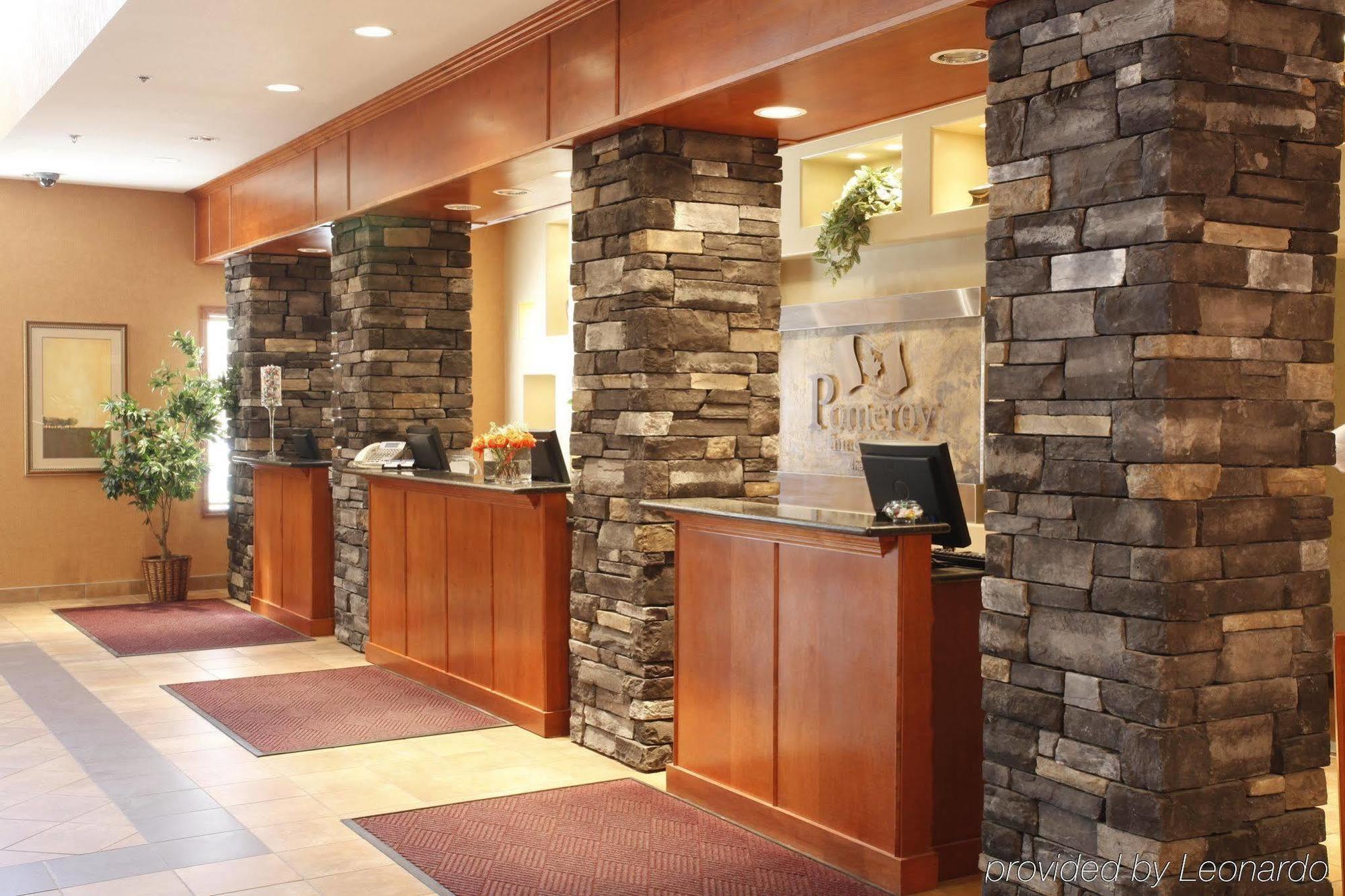 Pomeroy Inn And Suites Chetwynd Exteriér fotografie