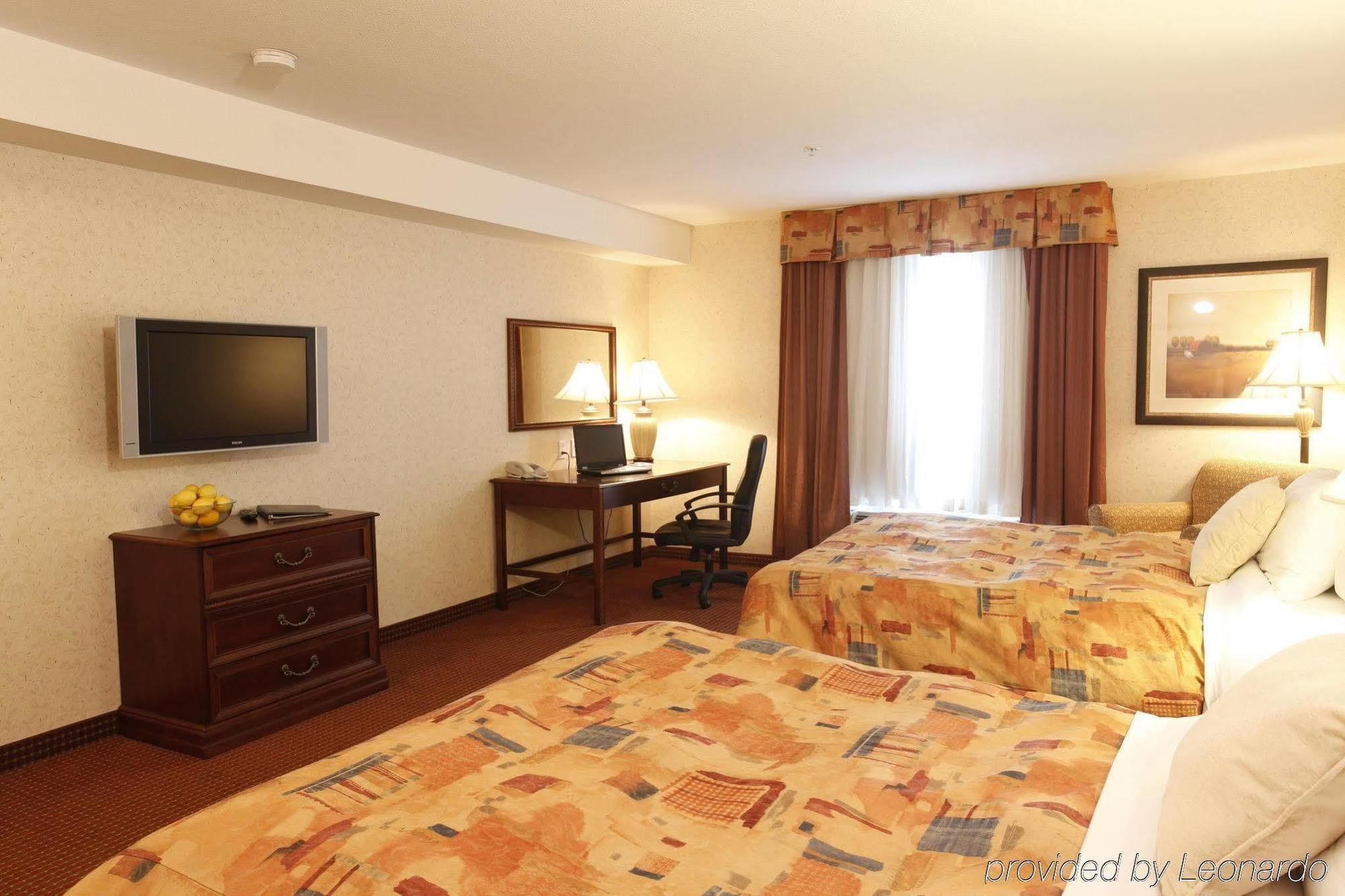 Pomeroy Inn And Suites Chetwynd Exteriér fotografie